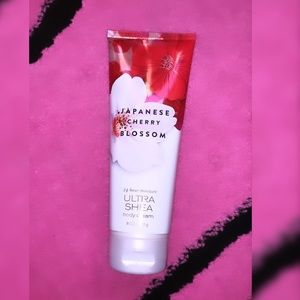 Bath and body works body lotion